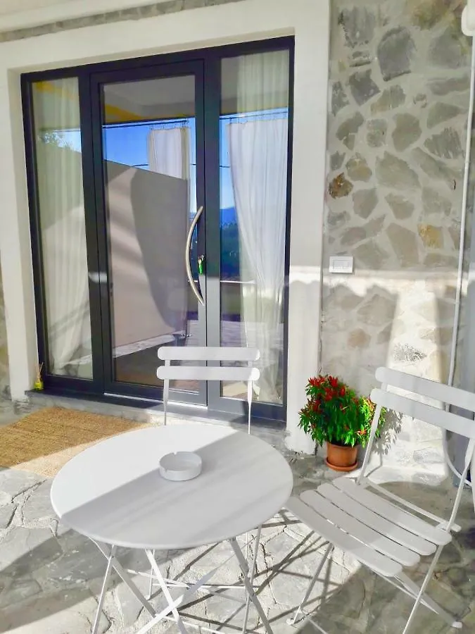 Guest house Collimare Rooms & Sailing Near 5 Terre Vezzano Ligure